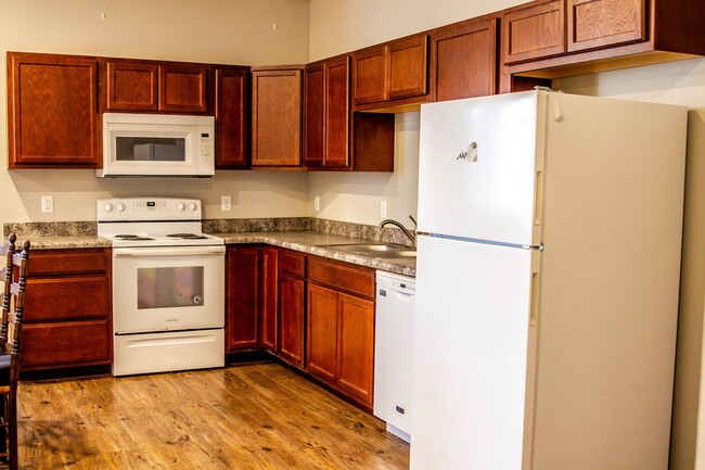 Photo - 613 Sheldon St Unit #16