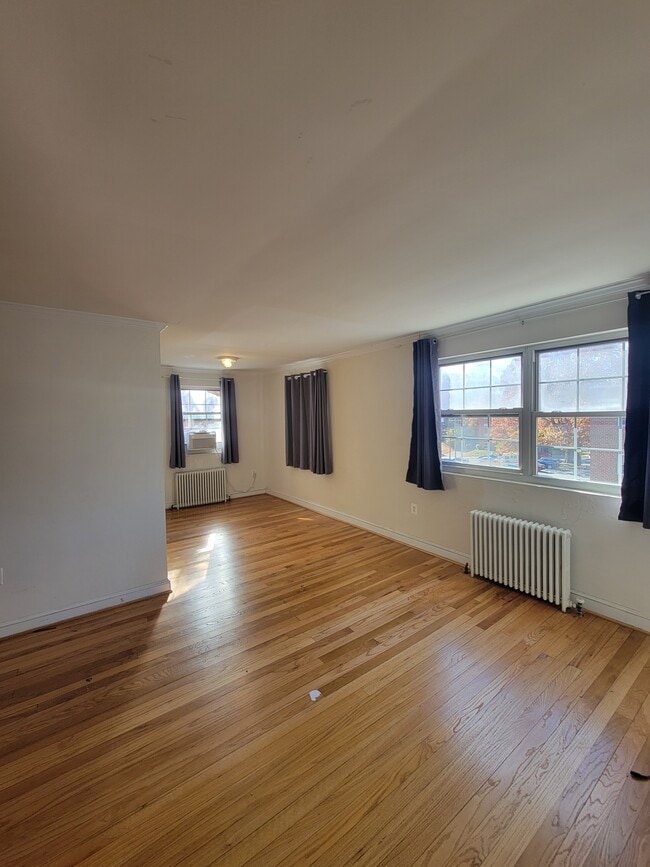 Dining Room/Living - 5216 8th Rd S Unit 8