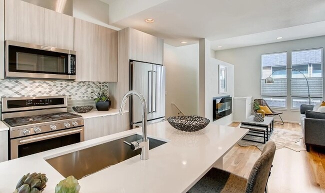 Photo - 3250 Federal Blvd