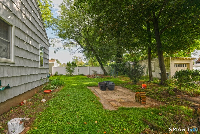 52-54-54 Pond Point Ave