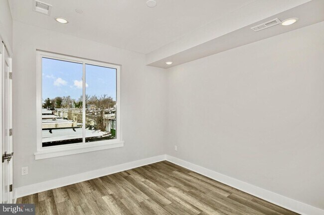 Photo - Brand New Luxury Apartments Unidad 2