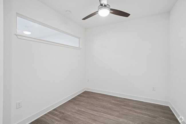 S1 - Studio - 579SF - Bedroom