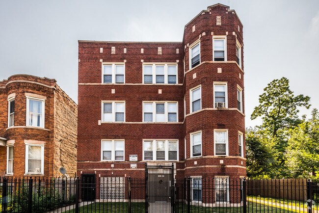 Building Photo - 7825 S Emerald Ave Rental