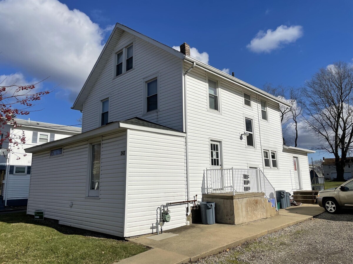 Photo - 243 S 14th St Apartment Unit #2