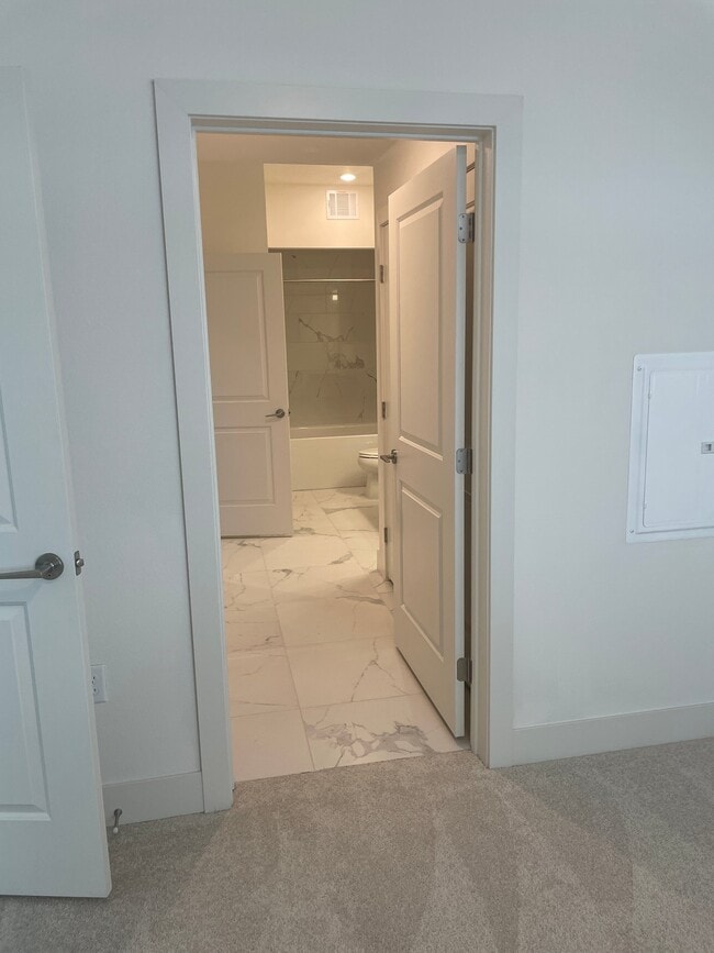 2590 Brighton Blvd Unit 1