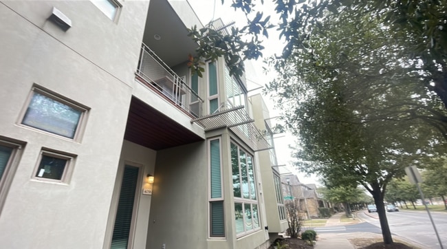 Building Photo - 4056 Berkman Dr