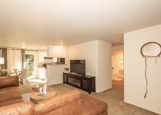 Model 2x1 821 sq. ft. - Hathaway Court Apartments