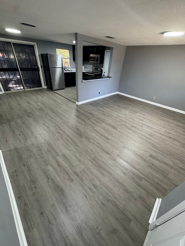 Photo - 5253 Kylan Dr N