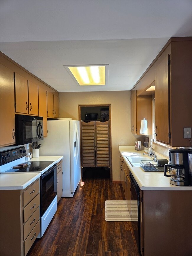 Photo - Spacious 3 Bedroom, 2 Bath Home with Bonus...