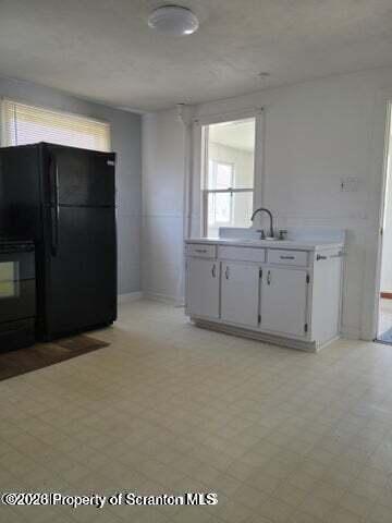 Photo - 1007 Line St