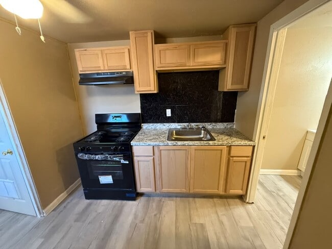 Photo - 4728 Taft Blvd Unit # 3