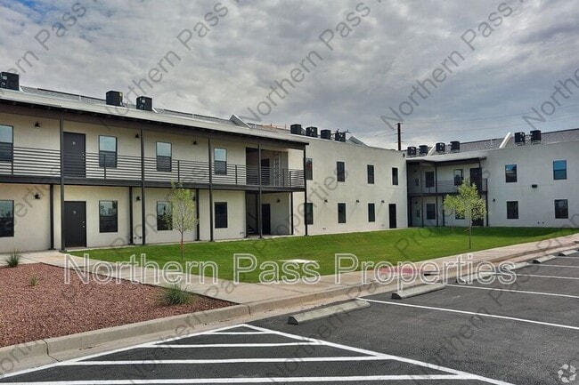 Building Photo - 1061 Ranger St Rental