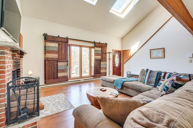 Photo - 5317 Woodbridge Dr E Unidad ID1386038P