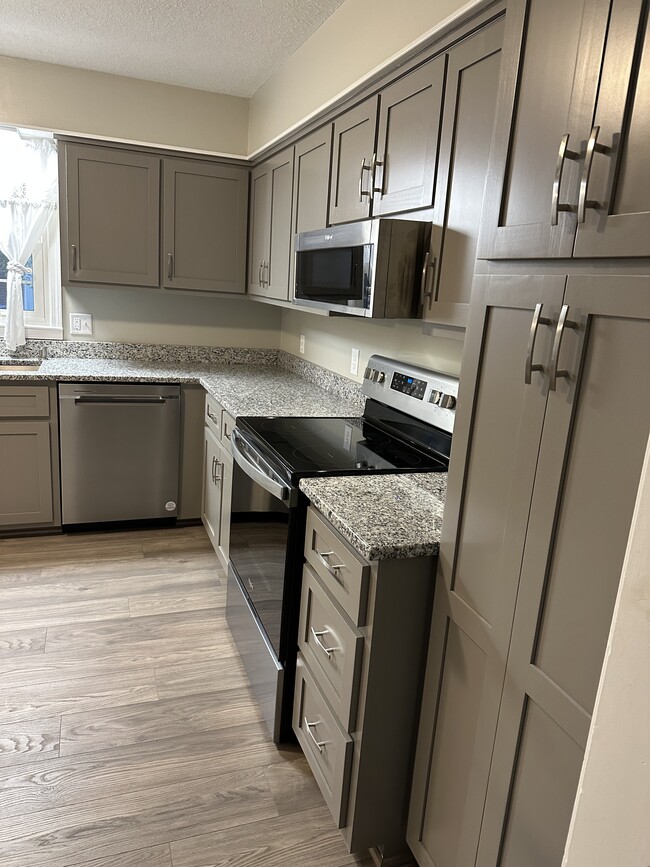 Photo - 203 20th Ave N