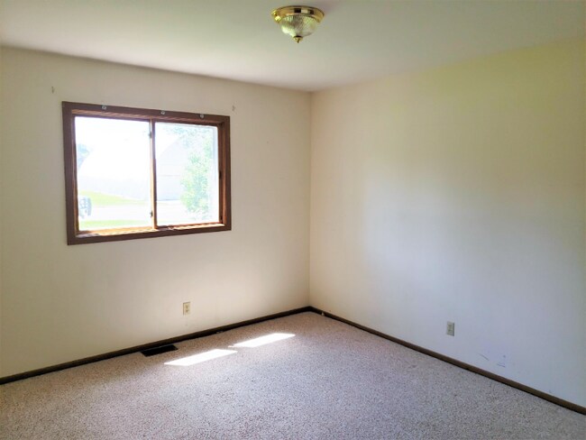 Photo - 621 N Lincoln St