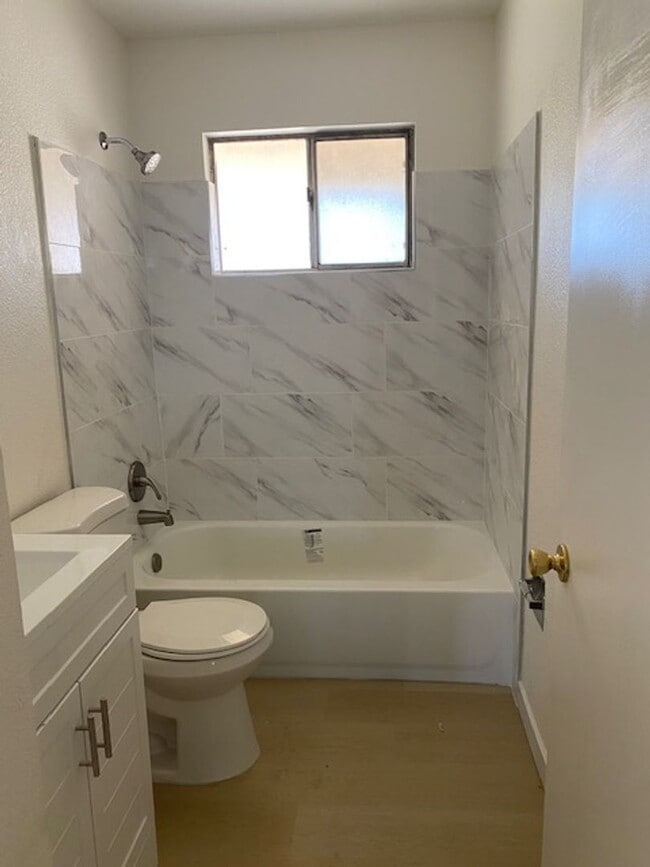 Photo - 1118 Woodridge Dr