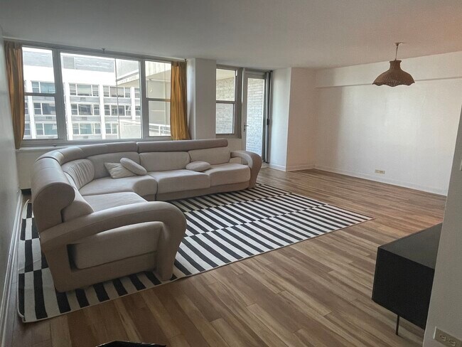 Photo - 4250 N Marine Dr