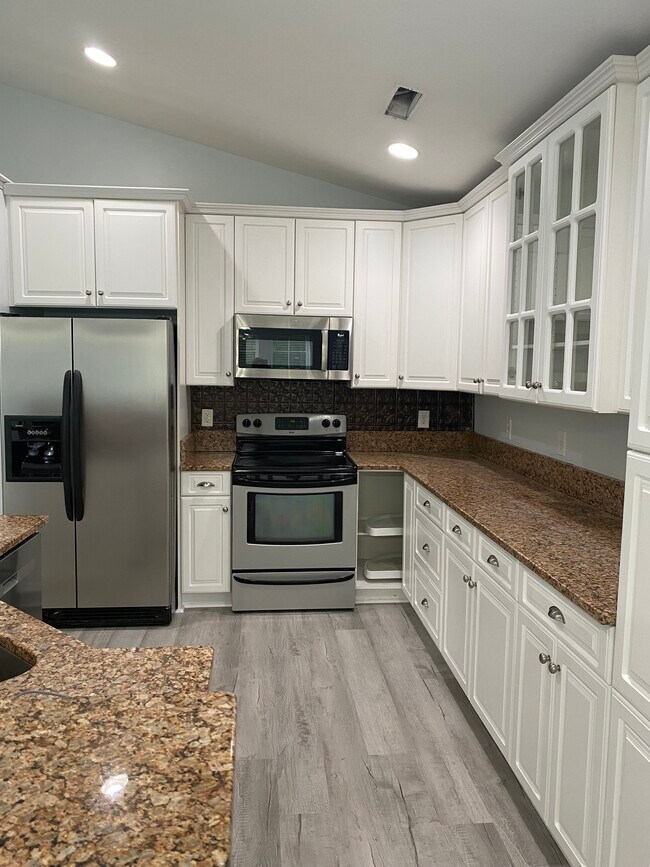Photo - 112 Northbrook Dr