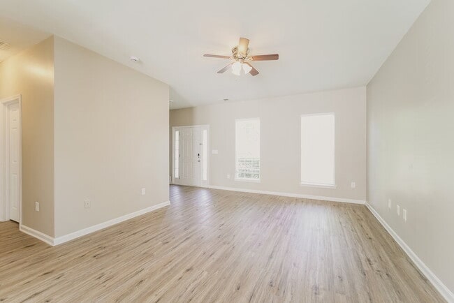 Photo - 9216 Aloysia Ln