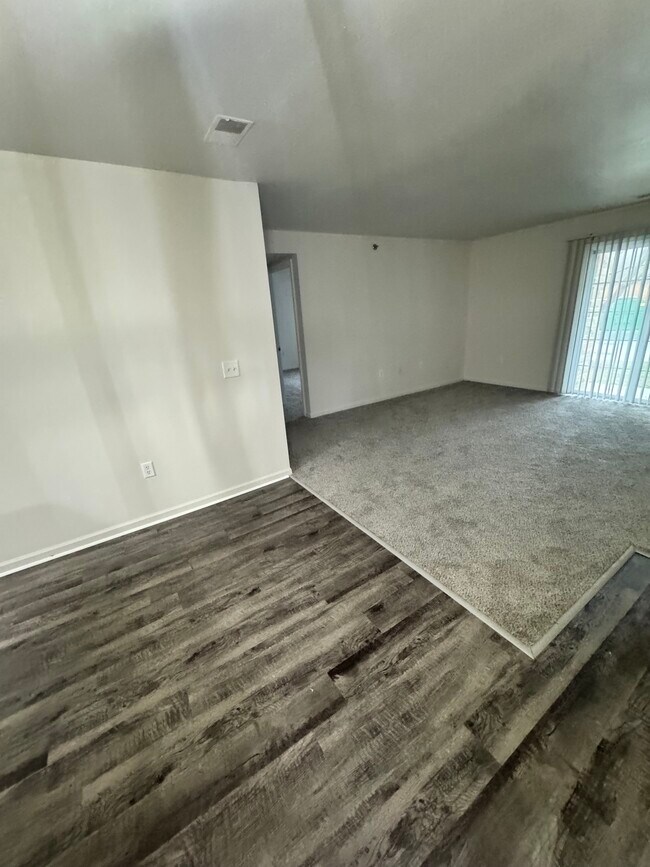 Premier Plus: 2 Bedroom 1 & 3/4 Bath- 1027 SQ
