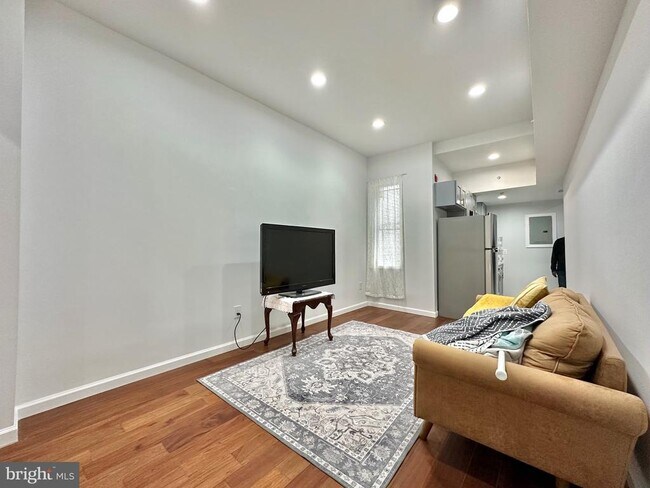 Building Photo - 2224 N 20th St Rental