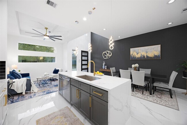 Photo - 5125 Doolittle Blvd