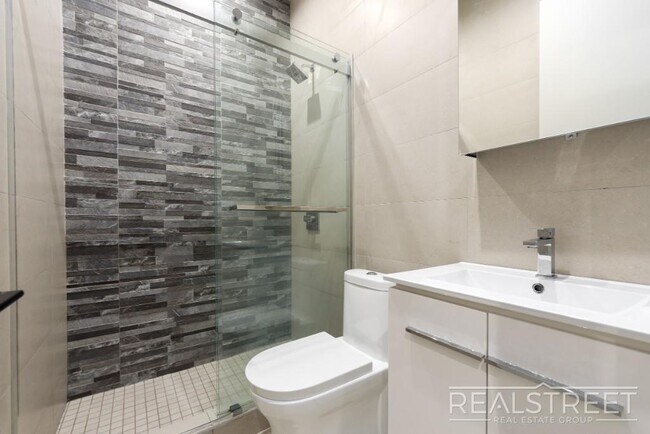 Photo - BRAND NEW 2 Bed in Bed Stuy! Unidad 2R