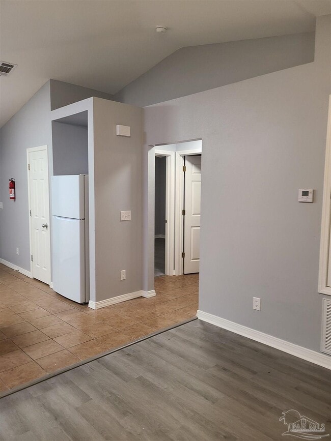 Photo - 1421 N 61st Ave