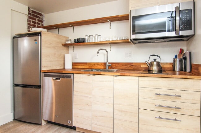 Photo - 5115 N Concord Ave Unit B