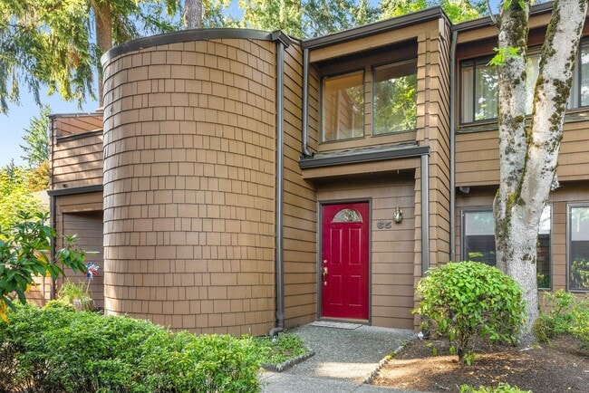 2Bd/2Ba Kirkland Condo - 2Bd/2Ba Kirkland Condo Unit 65