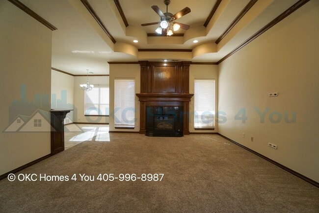 Photo - Executive Home in Yukon Schools