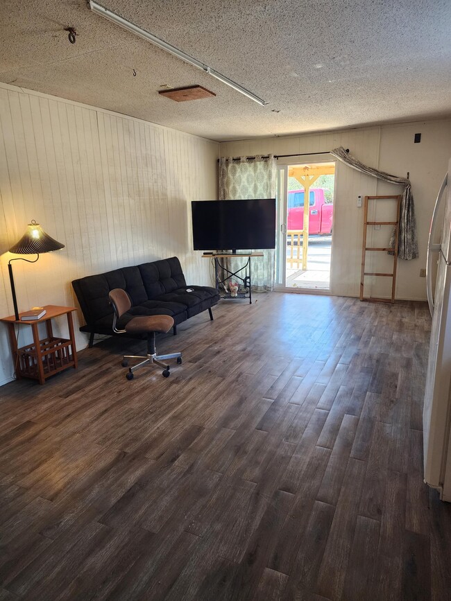 Photo - 71 Price Blvd