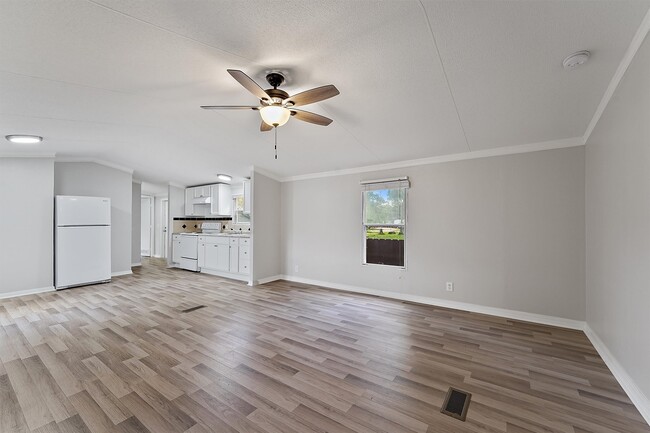 Photo - 20693 N Navasota St