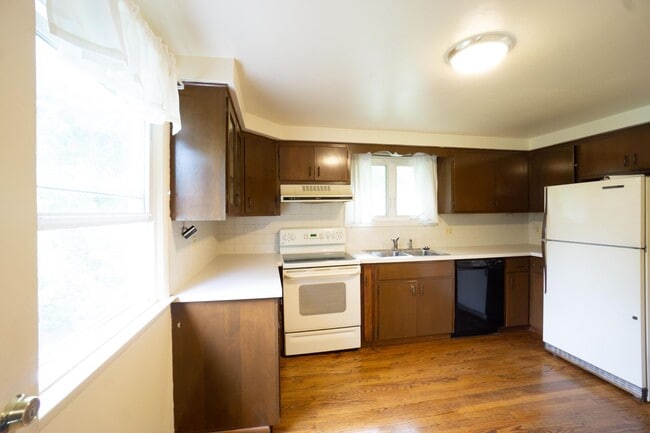 Photo - Houston 123-125 Unit Houston 125