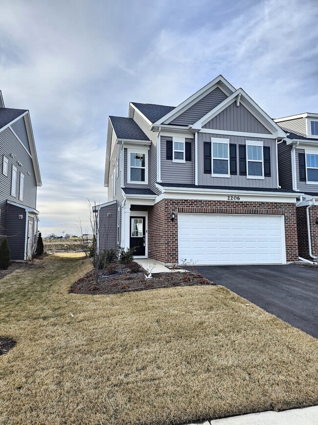 Photo - 2206 Horseshoe Cir Townhome