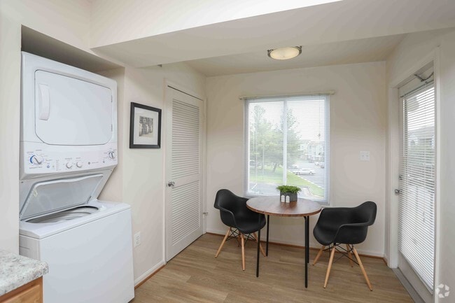 1 habitación, 1 baño - 745 pies cuadrados - Battery Heights Apartments