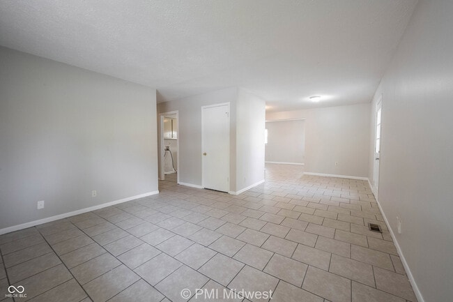 Photo - 3202 Wellington Ave