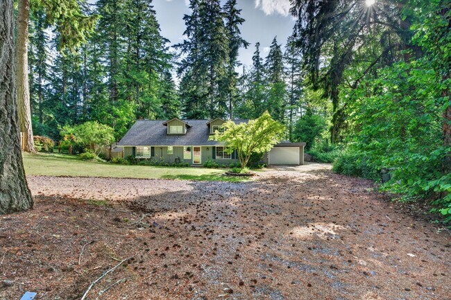 Building Photo - The Ultimate Gig Harbor Retreat!