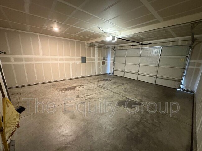 Photo - 225 W Tyler Ave