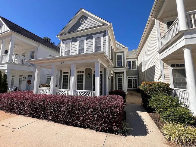 Photo - 107 Olde Towne Dr