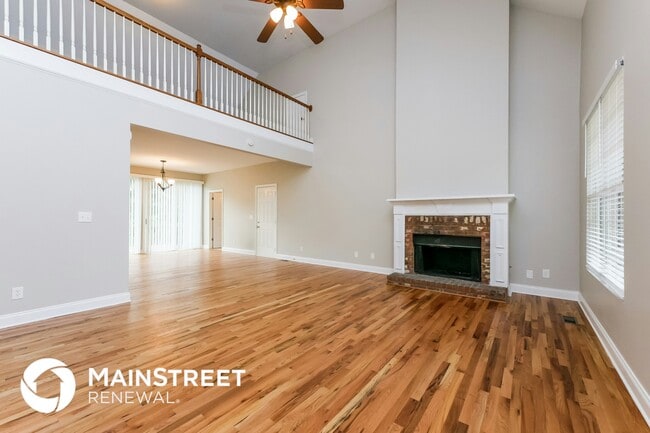 Photo - 136 Lawrence Dr