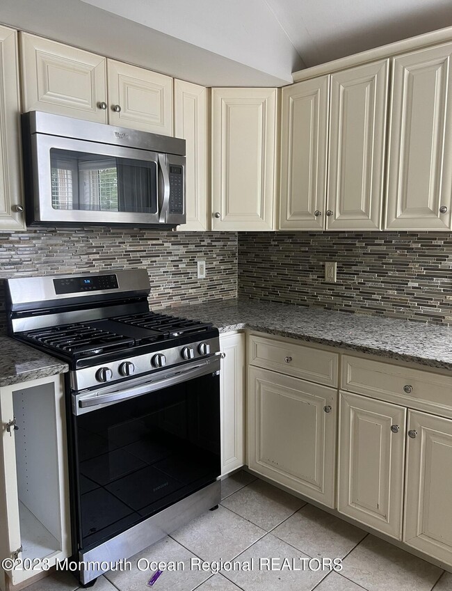 Photo - 11 Barbara Ln