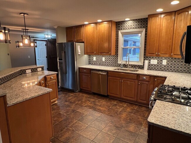 Photo - 3 Bedroom Ranch in Fisher, IL - Available Now