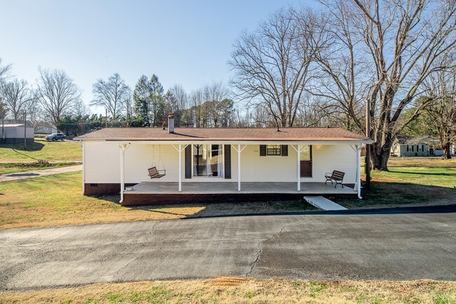 Photo - 413 Mill St