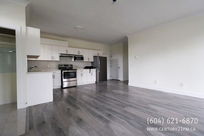 Photo - 314 Defehr Rd