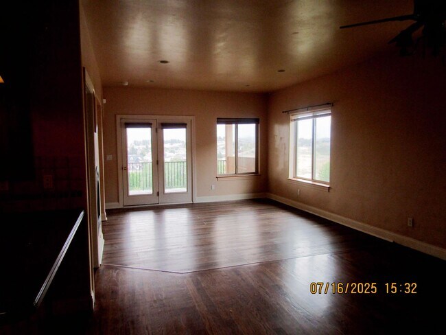 1417 Fir Ct