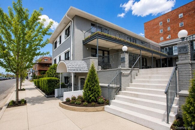 Photo - 470 E Broadway Unit A-3