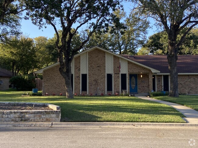 Building Photo - 721 Gazelle Trail Rental