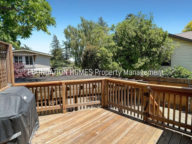 Photo - 104a Palm Ave