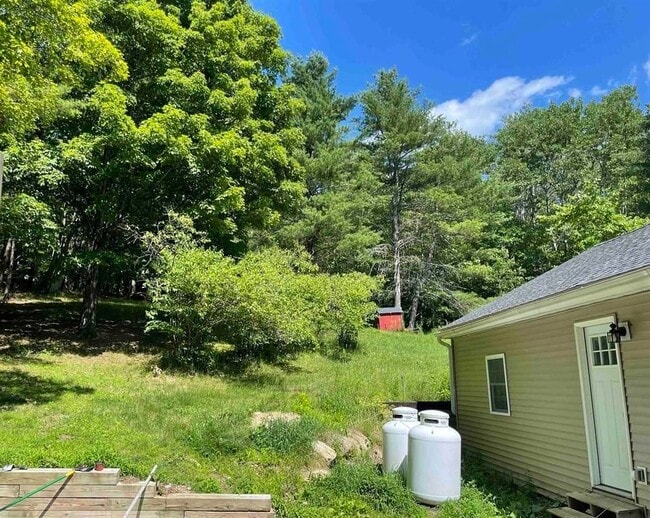 35 Clinton Rd